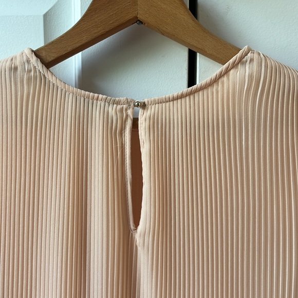 Zara Peach Pleated Blouse Size Large - Picture 4 of 5